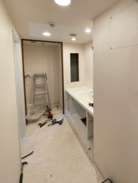 洗面室を気品のある優雅なホテルのような空間に　川崎市中原区A様邸